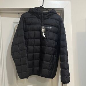 Sleek Black Puffer Jacket for Men